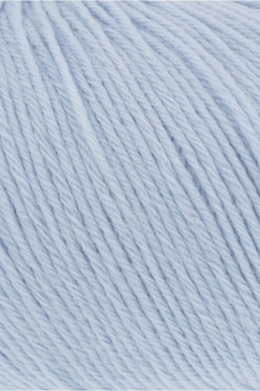 71_0320_LANGYARNS_Merino200Bebe_C_Print